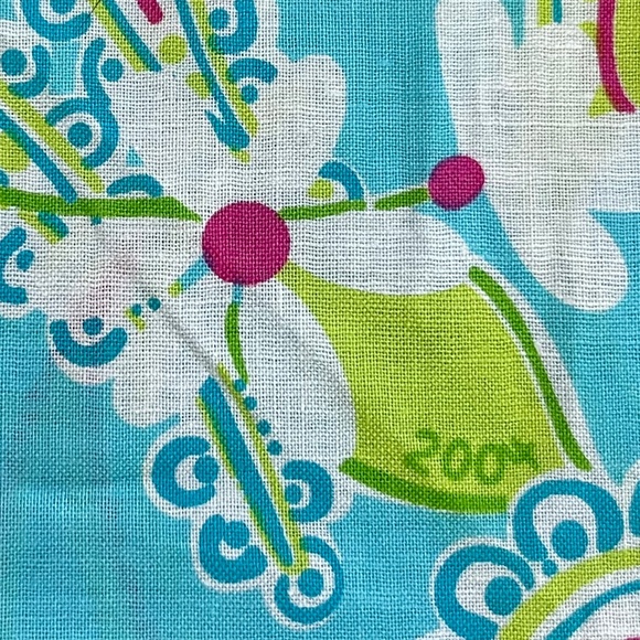 LILLY Designer Floral Square Scarf for Breast Cancer Awareness (2004) - Picture 4 of 8